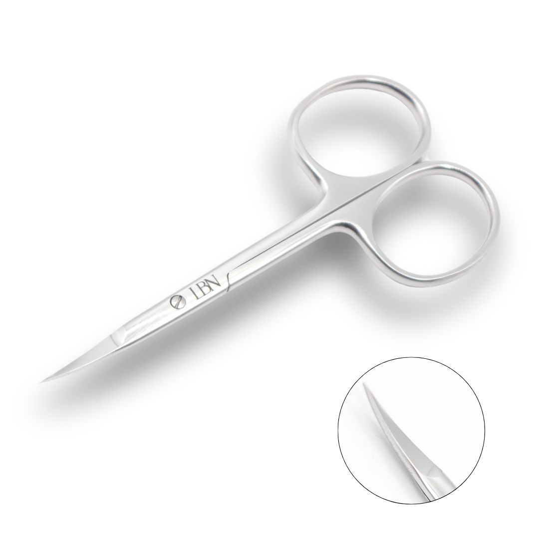 Ciseaux à cuticules